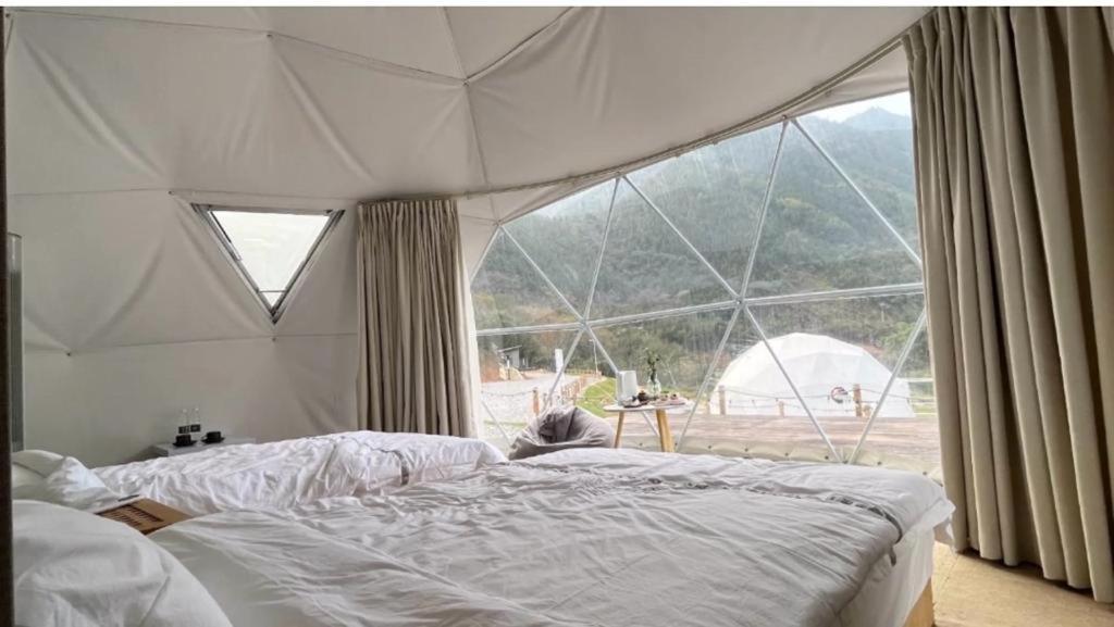 فيلا توردافي Caravans Park & Glamping Tents In The Vineyard المظهر الخارجي الصورة